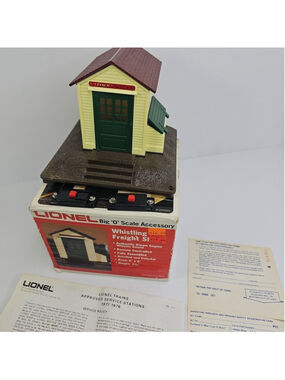 Lionel 6-2126 Lionelville Whistling Freight Shed O Scale W/ Box For Parts/Repair
